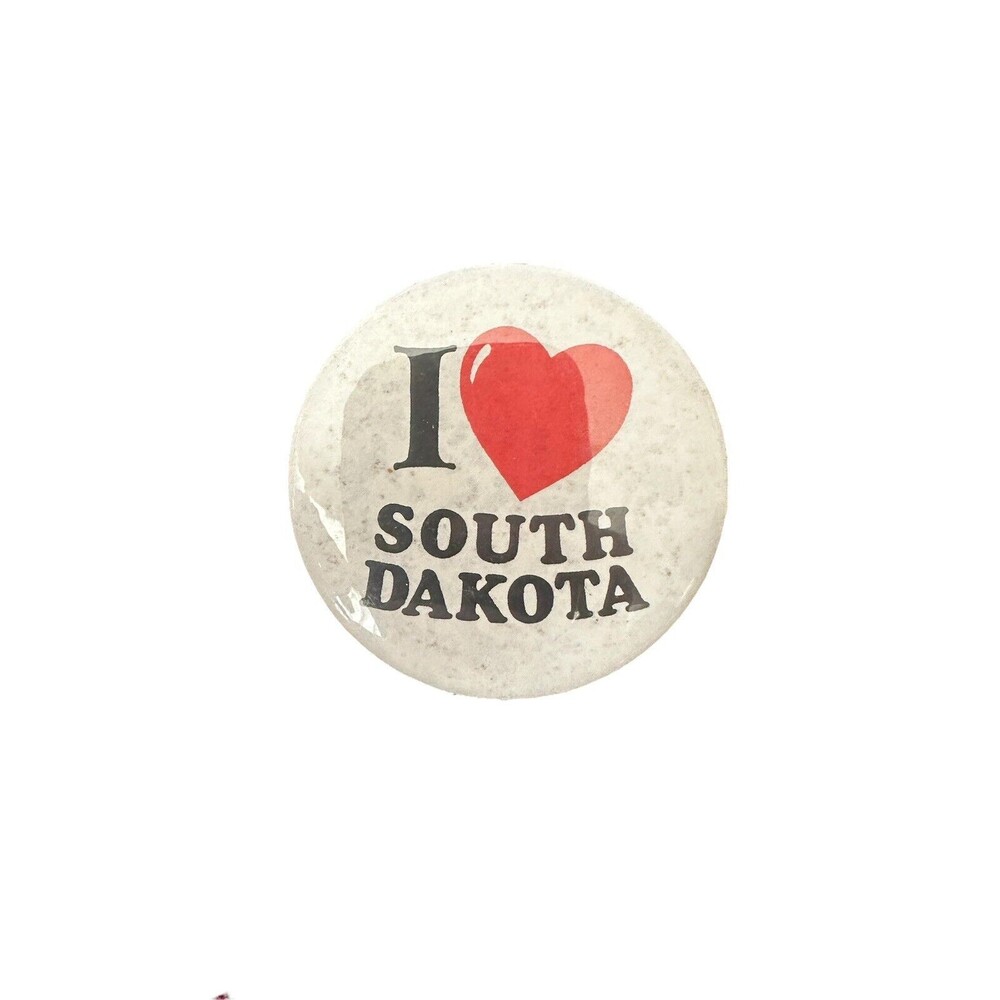 Vintage “I Love South Dakota” Souvenir Pinback Button - Travel Memorabilia